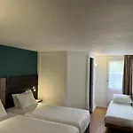 Hotell Kyriad En Champagne