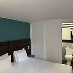 Hotel Kyriad En Champagne 3*