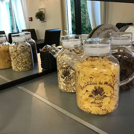 فندق كيرياد إيبرناي إيبيرني