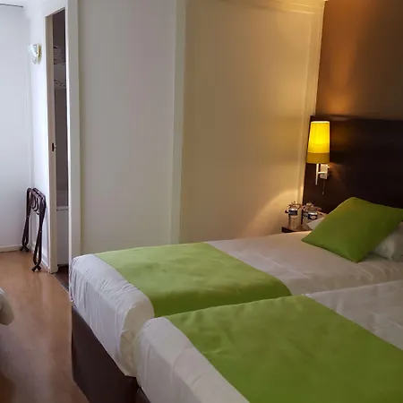 基里亚德艾贝纳酒店 3*