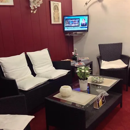 酒店 基里亚德艾贝纳酒店 埃佩尔奈