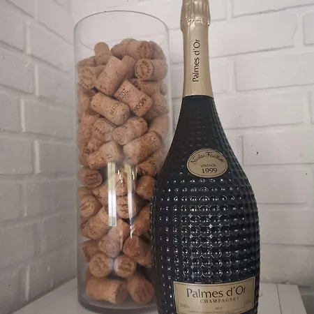 Kyriad En Champagne Épernay