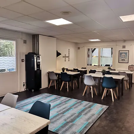 基里亚德艾贝纳酒店 酒店 埃佩尔奈