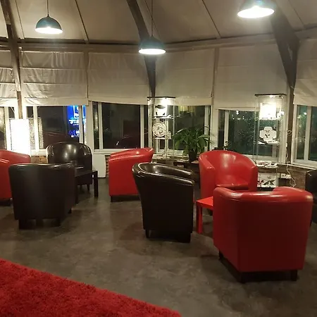 מלון Kyriad En Champagne Épernay