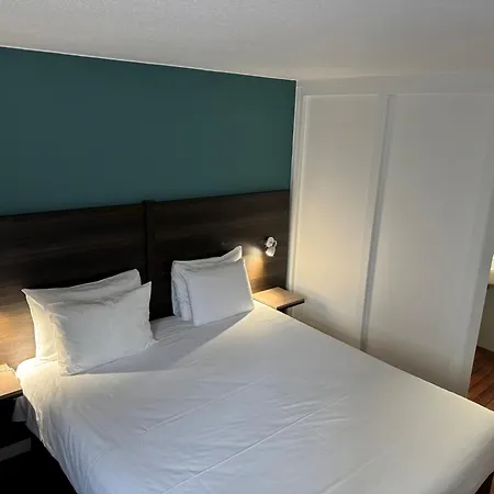 Hotel Kyriad En Champagne 3*