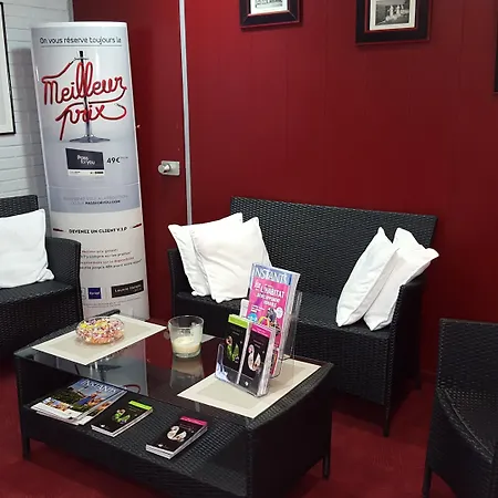 基里亚德艾贝纳酒店 3* 埃佩尔奈