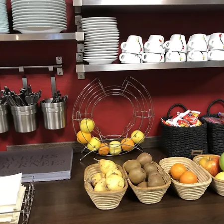 基里亚德艾贝纳酒店