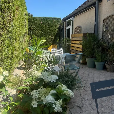 Kyriad En Champagne