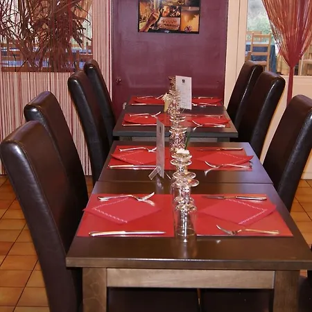 Otel Kyriad Épernay
