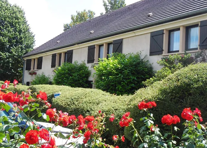 Kyriad En Champagne Szálloda