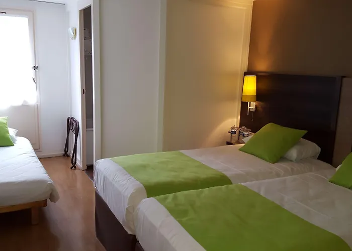 Kyriad En Champagne 3*