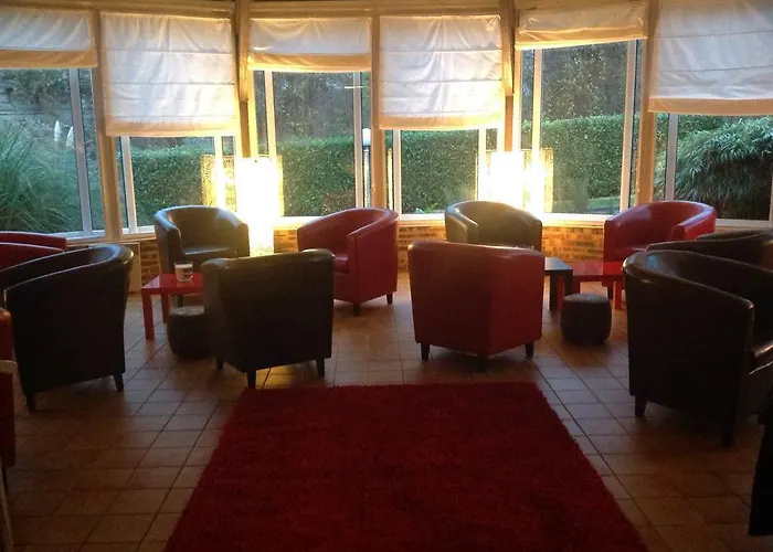 Szálloda Kyriad En Champagne 3*