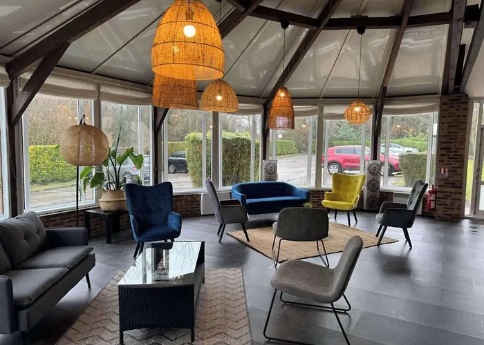 Szálloda Kyriad En Champagne Épernay