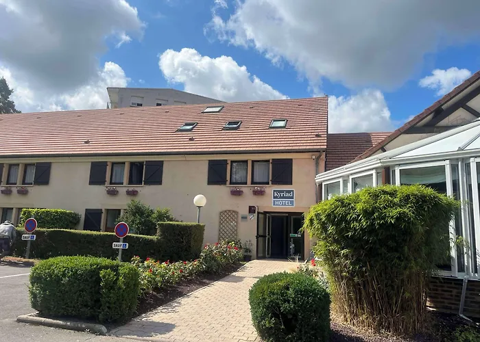 Szálloda Kyriad En Champagne 3*