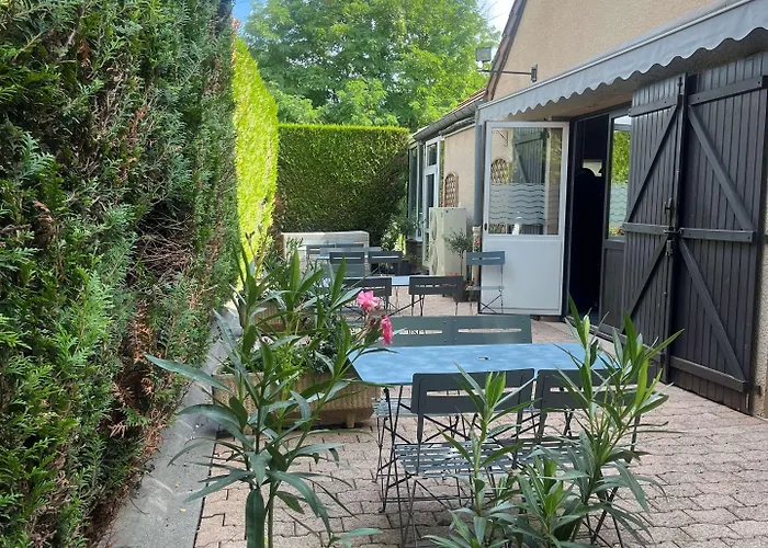 Szálloda Kyriad En Champagne 3*