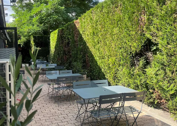 Szálloda Kyriad En Champagne 3*